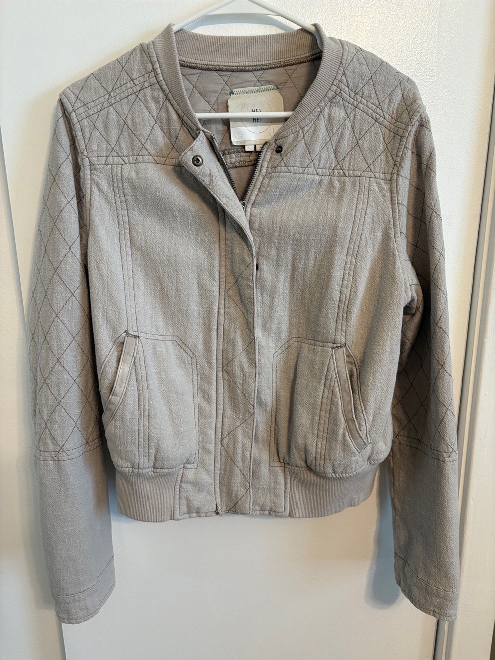 Hei Hei Anthropologie Women’s Quilted Light Gray/ Cream Bomber Jacket